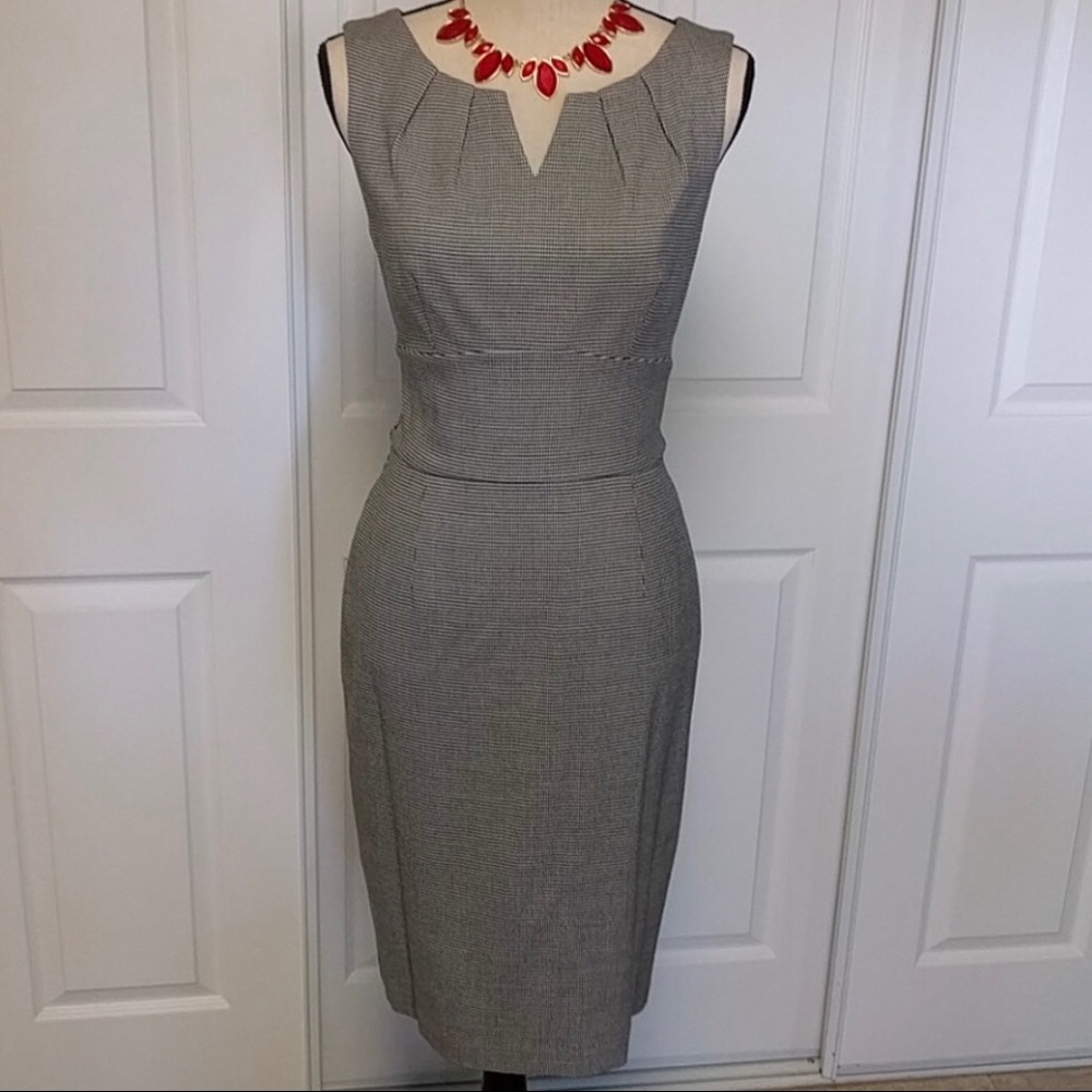 WHBM Dress Excellent Condition, Worn Once, Sz 8.🌹